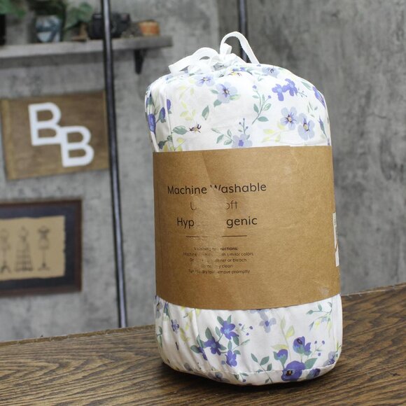 NWT Ienjoy Home Soft 3-Piece Set with Shams Blossom Light Blue King / Cal King - Picture 9 of 11